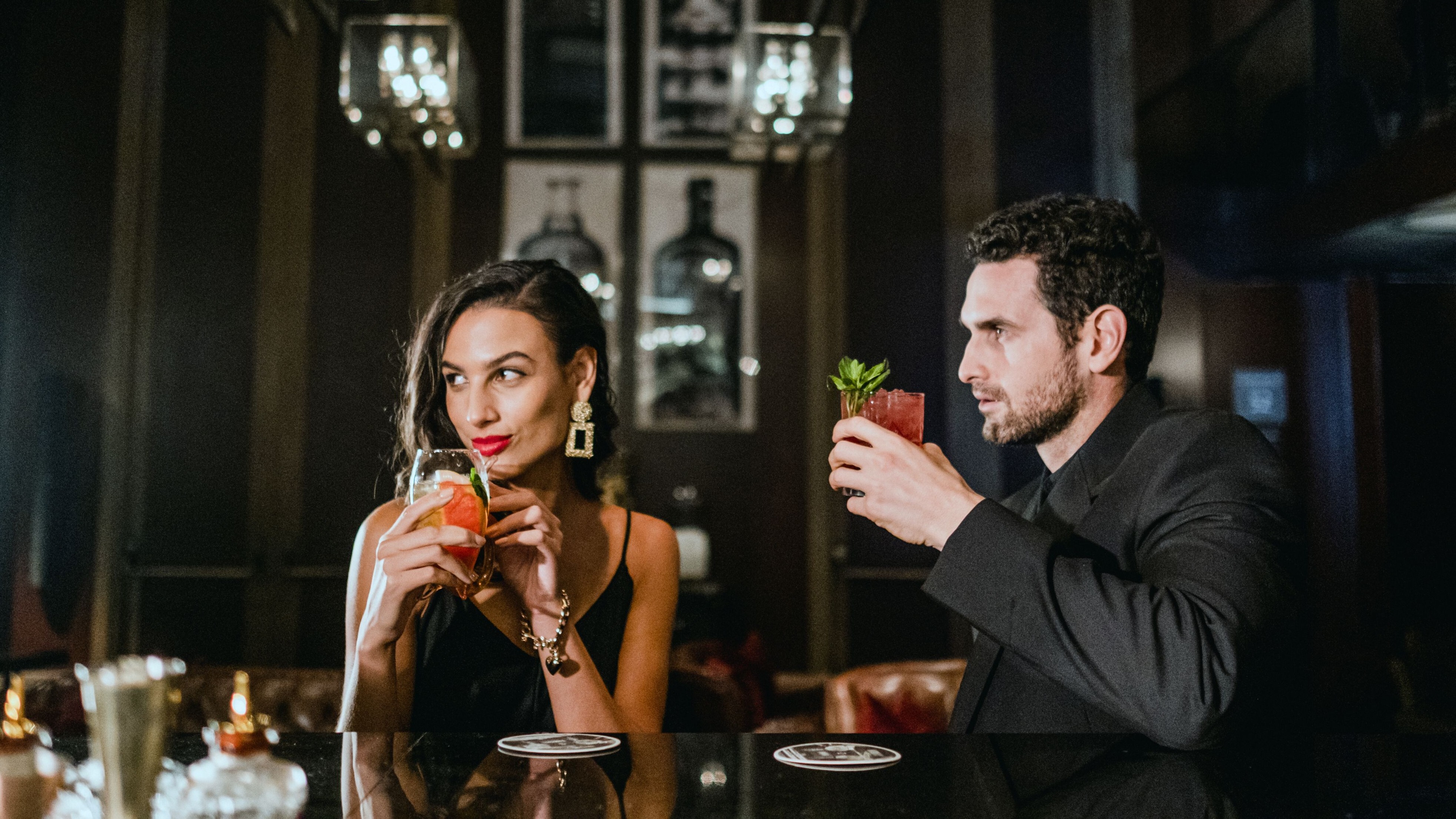 wi-limwi-alphonse-bar-21594_Classic-Hor-1